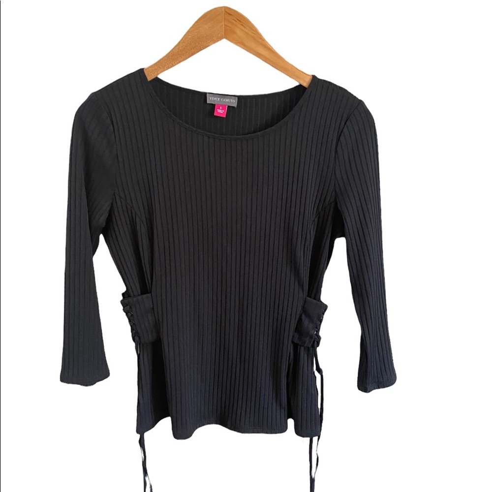 VINCE CAMUTO flattering look from all angles.  good use condition